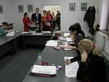 PREMIJER MUJIĆ POSJETIO NARODNU I UNIVERZITETSKU BIBLIOTEKU U TUZLI