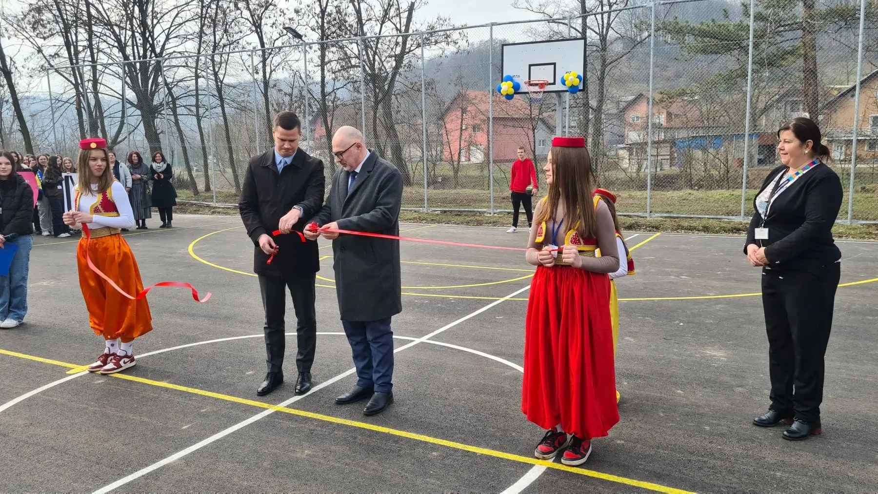2,5 miliona KM za projekte u obrazovnim ustanovama u Tuzli 2,5 miliona KM za projekte u obrazovnim ustanovama u Tuzli