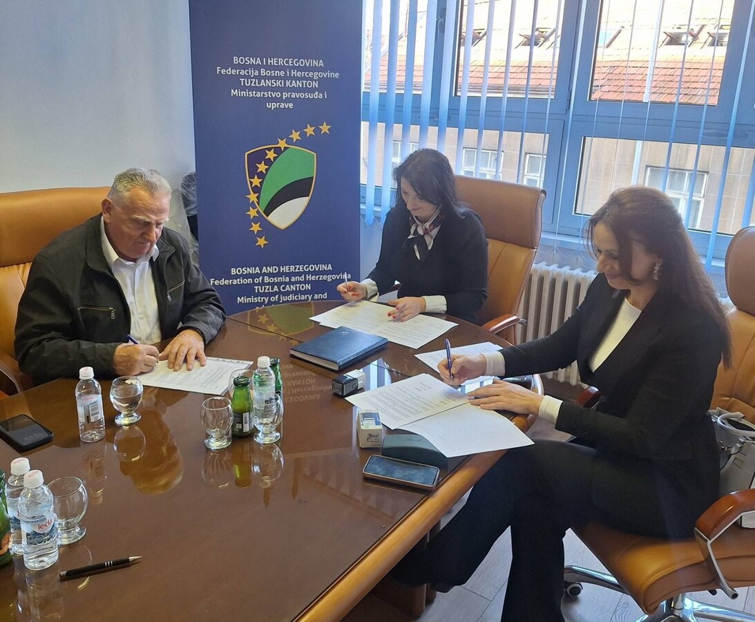 1763733899_6920718babf2b