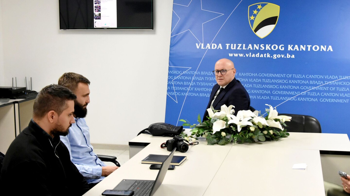 1765371801_69396f99de50c