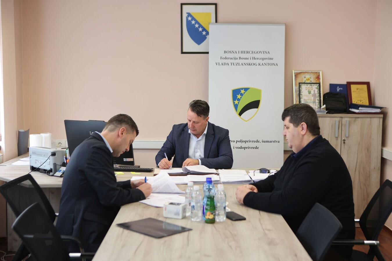 1767787510_695e4bf6a6c10