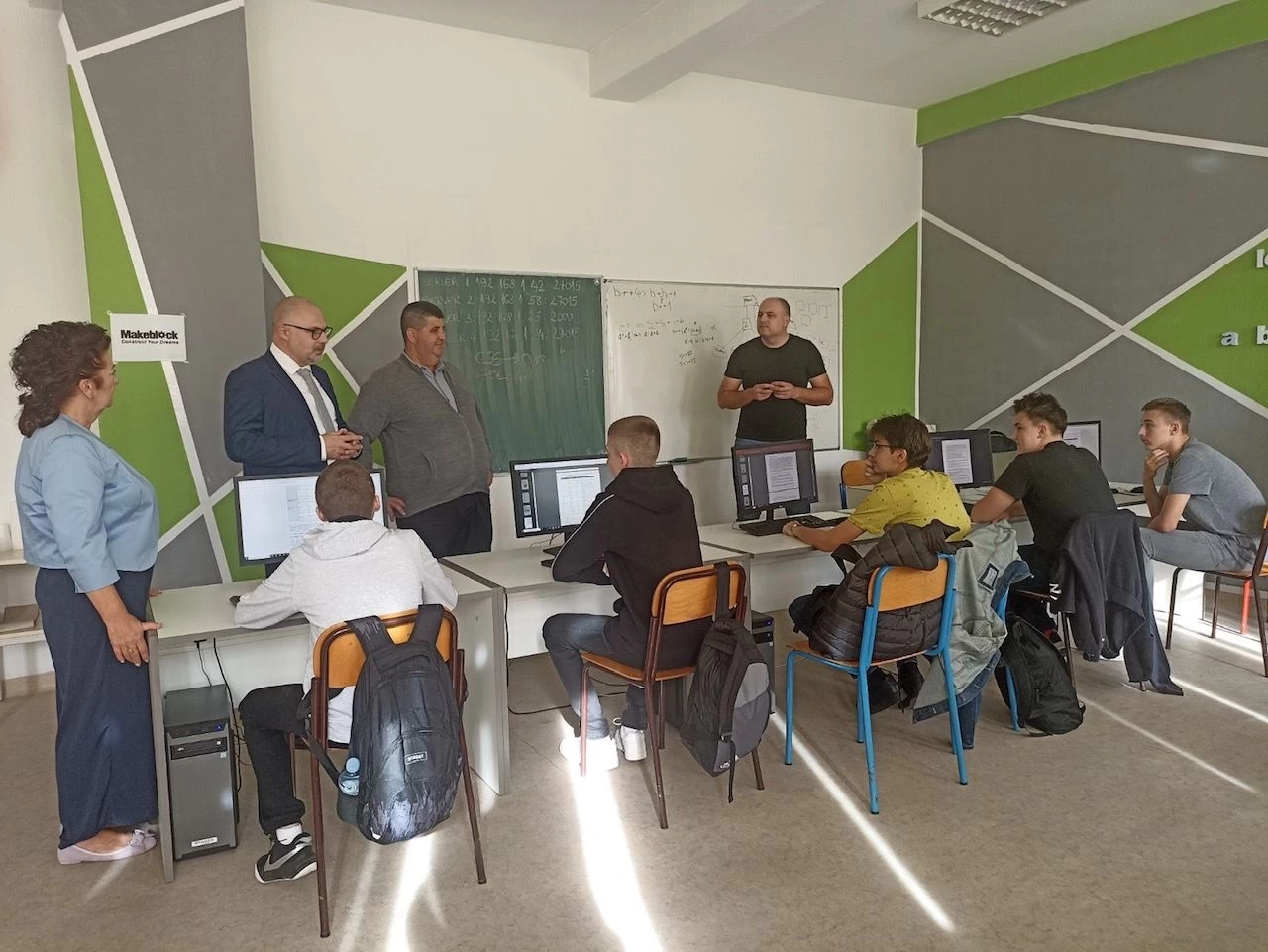 Saniran krov JU Gimnazija „Dr. Mustafa Kamarić“ u Gračanici