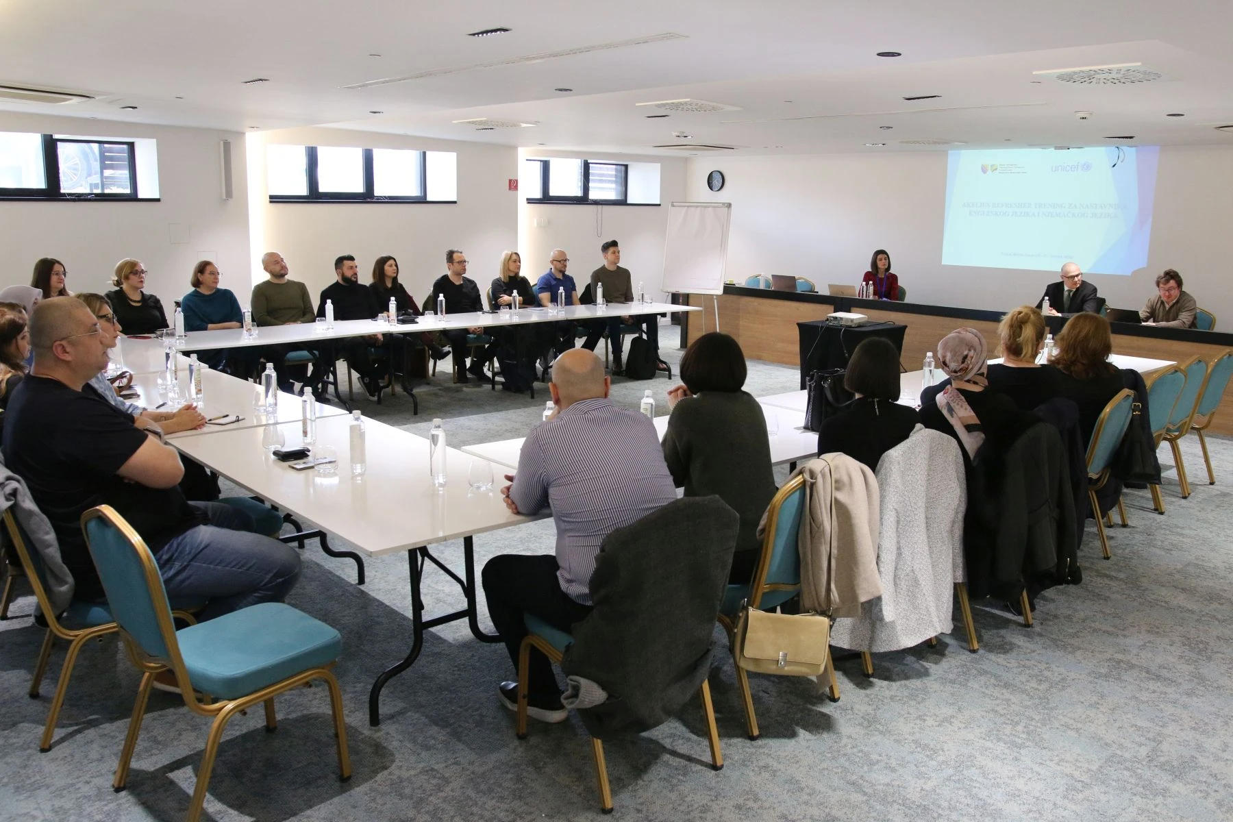 U još 9 osnovnih škola TK počinje primjena Akelius digitalne platforme za učenje stranog jezika