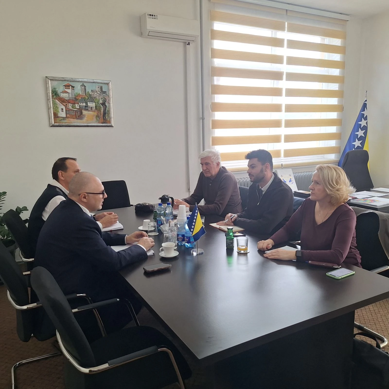 Ministar Omerović razgovarao s predstavnicima Caritasa