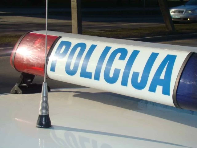 PU Tuzla – Rasvijetljena dva krivična djela, jednom licu oduzeta sloboda